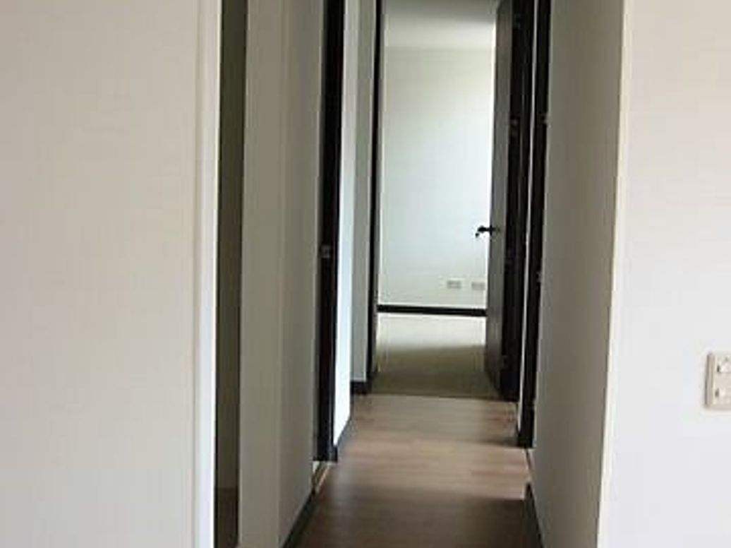 Apartamento de 3 alcobas en arriendo en Cjr El Redil De Galicia, Bogotá, 64 m² · foto 9 de 15