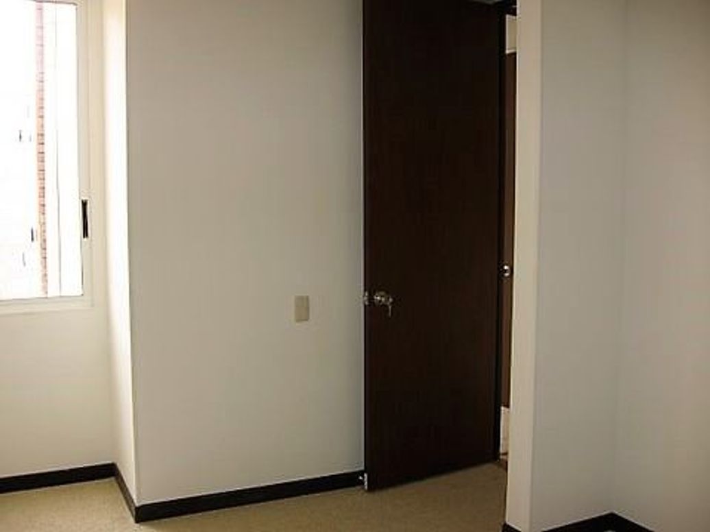 Apartamento de 3 alcobas en arriendo en Cjr El Redil De Galicia, Bogotá, 64 m² · foto 3 de 15