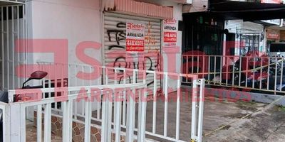 LA PROPIEDAD CUENTA CON LUZ LEDS, 1 CLOSET, PUERTA PERSIANA METALICA, PISO EN CERAMICA, INMUEBLE SUJETO A VERIFICACION DE DISPONIBILIDAD