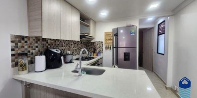90 mts, 3 alcobas, 2 baños y medio, Segundo y tercer piso, Salón comedor , Estrato 3, Bello molinares ,Zona de ropas o patio Buenos acabados.
No Parqueadero