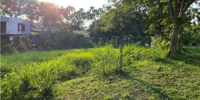 Aquí la vida es otro cuento .

 

Lo que esperabas una ciudadela campestre, en uno de los sectores mas exclusivos de Colombia. tenemos disponibles para le venta 10 lotes campestres con vista a la reserva, para disfrutar de la naturaleza la tranquilidad junto a tus seres queridos .

 

Maracay ciudad campestre, localizado en Cerritos corazón del eje cafetero colombiano, a 9 km de Pereira y a 12 Km del aeropuerto internacional.

 

Exclusividad, seguridad, recreación, vías pavimentadas, excelente vecindario, colinda con el club campestre de Pereira.

 

Lotes de 2000 metros con precios desde $600 a $ 800 millones de pesos. 

 

!Separa el tuyo!, Financiacion hasta 24 meses:

 

Mas informacion cel 3128312584
