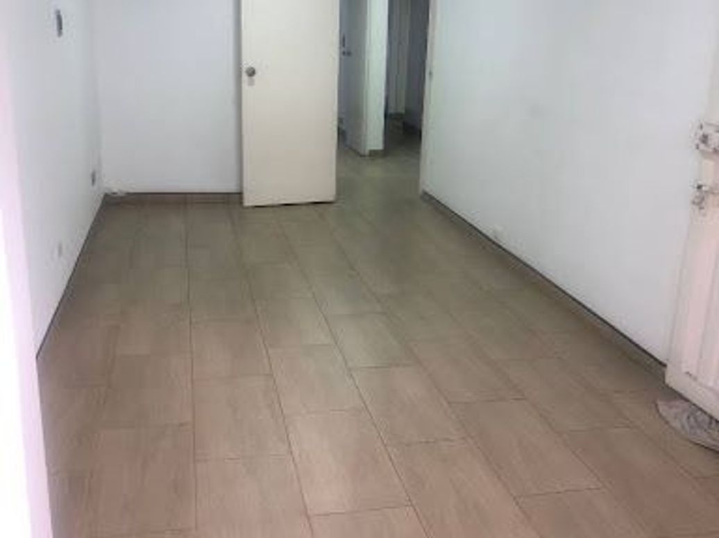 Casa de 4 alcobas en venta en Hayuelos, Bogotá, 195 m² · foto 10 de 16