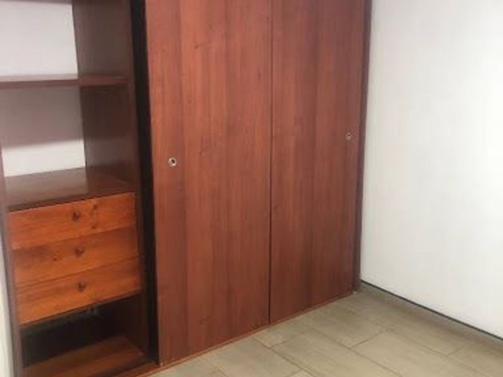 Casa de 4 alcobas en venta en Hayuelos, Bogotá, 195 m² · foto 8 de 16