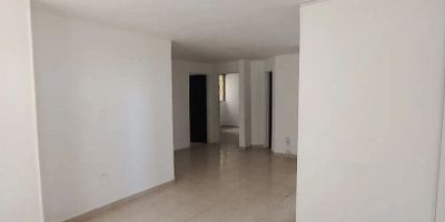 Descubre este apartamento con una superficie de 75.50 metros cuadrados distribuidos en 3 habitaciones, 2 baños, sala-comedor, cocina, baño social, area de labores, terraza y 1 parqueadero, este inmueble ofrece comodidad. No pierdas la oportunidad de vivir en este espacio. ¡Contáctanos ahora para más información!