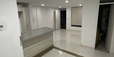  Apartamento en Venta sector Belmonte. Disfruta de la comodidad de vivir en un ambiente residencial tranquilo y seguro, con una ubicación privilegiada cerca de todo lo que necesitas supermercados, restaurantes, universidades, transporte público, zonas verdes, iglesias, parques y juegos infantiles. Ideal para quienes buscan calidad de vida, excelente conectividad. No dejes pasar esta oportunidad. Contáctanos y agenda tu cita para conocerlo.