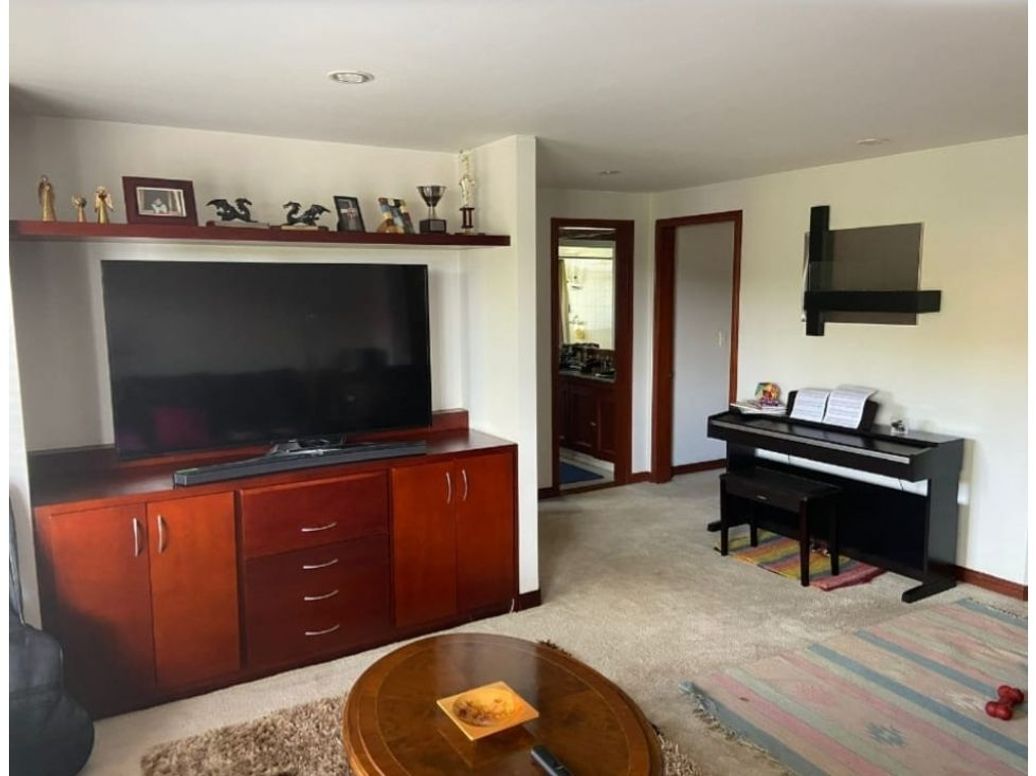 Apartamento de 4 alcobas en venta en Calatayud, Bogotá, 207 m² · foto 3 de 10
