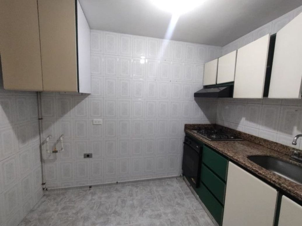 Apartamento de 2 alcobas en venta en Las Nieves, Bogotá, 84 m² · foto 8 de 17