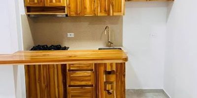 HERMOSO APARTAMENTO PARA ALQUILER EN LOMA DE SAN JOSE
CUENTA CON : TRES HABITACIONES , DOS BAÑOS , SALON COMEDOR , BALCON , RED DE GAS , CALENTADOR, COCINA INTEGRAL,PARQUEADERO DE CARRO Y CUARTO UTIL.
UNIDAD CON PISCINA , GIMNASIO, SALON SOCIAL , JUEGOS INFANTILES , CANCHA , VIGILANCIA 24 HORAS ETC.
TRANSPORTE INTEGRADO DEL METRO PASA AL FRENTE DE LA UNIDAD .

ASESORA CAMILA RAMIREZ 324 323 3394 