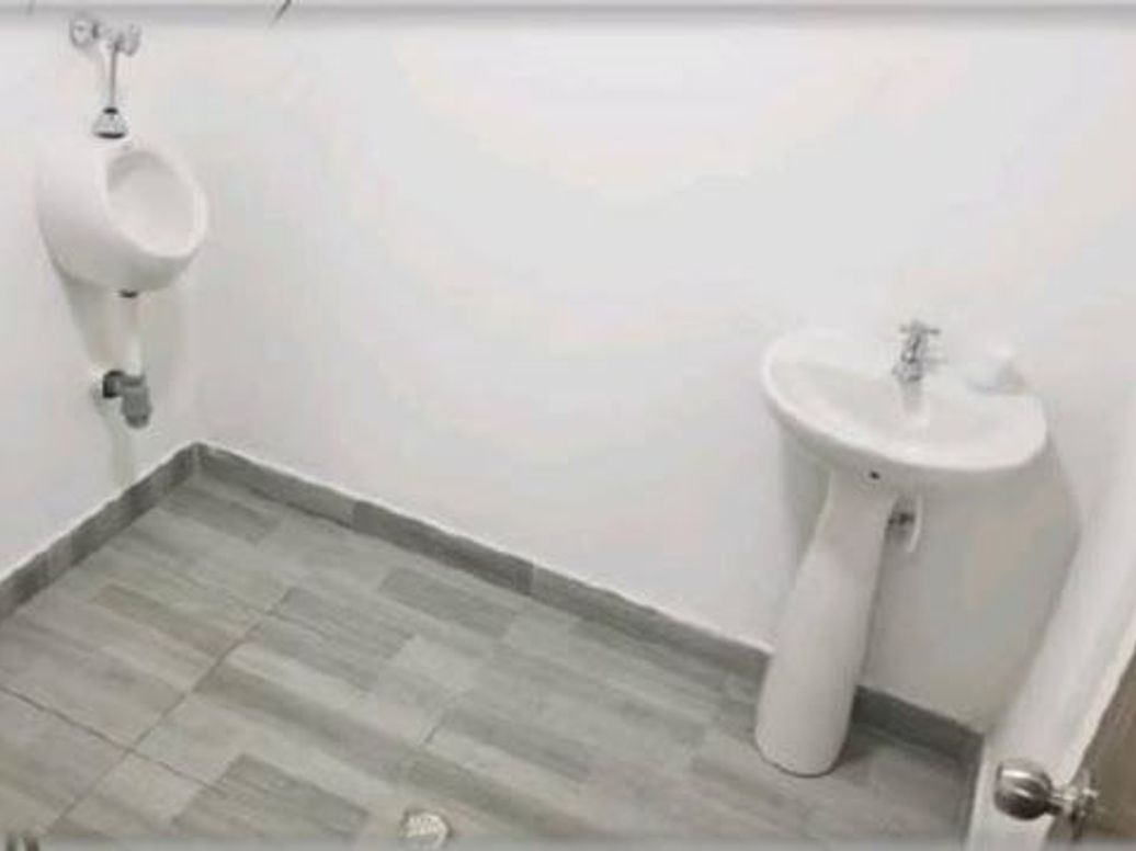 Casa de 4 alcobas en venta en Normandía, Bogotá, 250 m² · foto 3 de 5