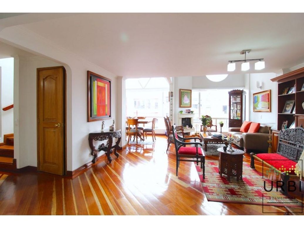 Apartamento de 3 alcobas en venta en Pasadena, Bogotá, 139 m² · foto 2 de 20