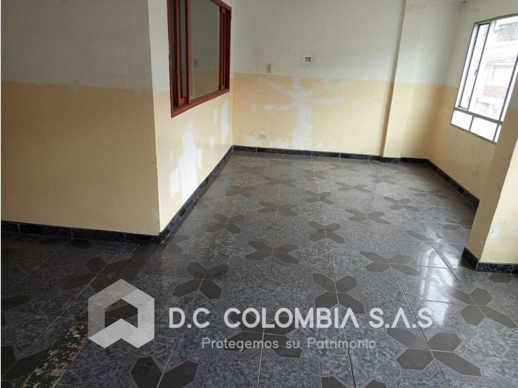 Casa de 7 alcobas en venta en Los Naranjos, Bogotá, 341 m² · foto 8 de 20