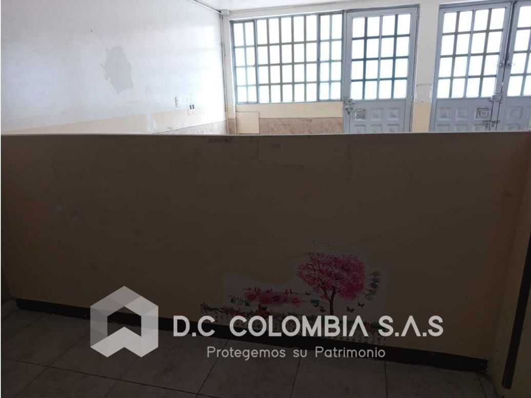 Casa de 7 alcobas en venta en Los Naranjos, Bogotá, 341 m² · foto 17 de 20