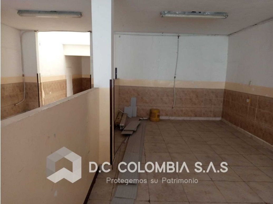 Casa de 7 alcobas en venta en Los Naranjos, Bogotá, 341 m² · foto 9 de 20