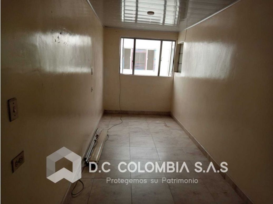 Casa de 7 alcobas en venta en Los Naranjos, Bogotá, 341 m² · foto 5 de 20