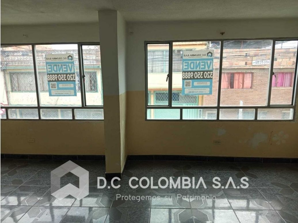 Casa de 7 alcobas en venta en Los Naranjos, Bogotá, 341 m² · foto 11 de 20