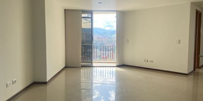 
Apartamento en arriendo en unidad cerrada cerca a supermercados. Sector con gran desarrollo urbanistico, campestre y tranquilo y con acceso a gran variedad de servicios complementarios. Piso en porcelanato, sala comedor, estar de tv, estudio, 3  alcobas con baño y vestier en la principal, para un total de 2 baños, cocina integral abierta tipo americano, balcon, zonas de ropas, útil y parqueadero independiente cubierto .Conjunto cerrado que cuenta con ascensores, piscina, gimnasio, salon social, sauna, turco, parques infantiles, zonas verdes, vigilancia y porteria 24 horas, citofonia y circuito cerrado de tv. inmuebles sujetos a verificacion de disponibilidad
