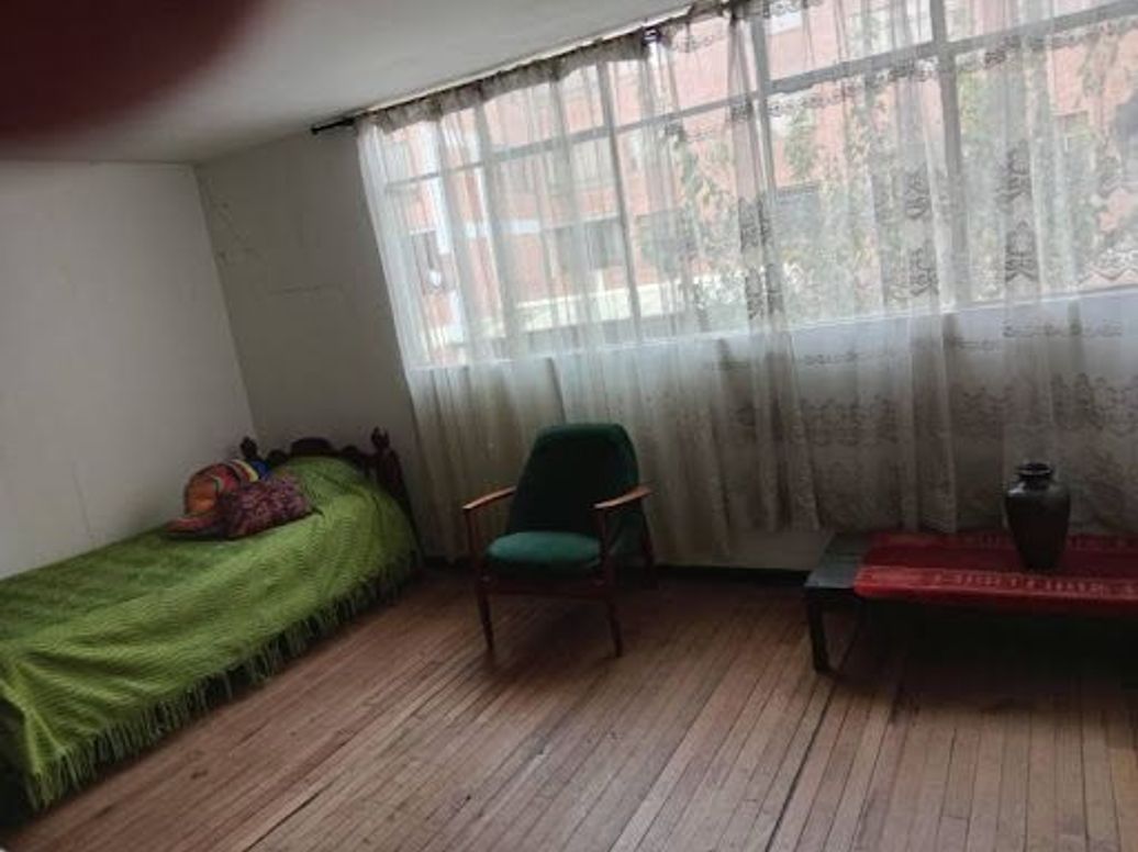 Casa de 8 alcobas en venta en Villemar, Bogotá, 375 m² · foto 7 de 20