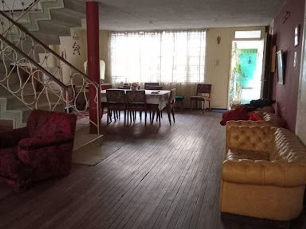 Casa de 8 alcobas en venta en Villemar, Bogotá, 375 m² · foto 11 de 20