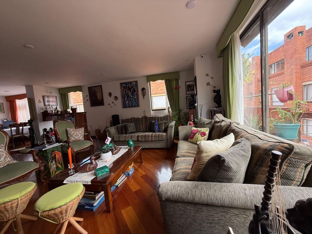 Apartamento de 4 alcobas en venta en Molinos Norte, Bogotá, 181 m² · foto 12 de 20