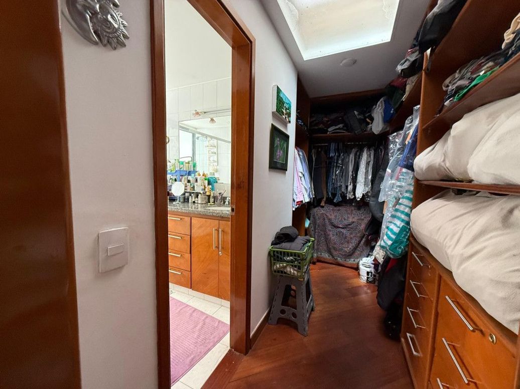 Apartamento de 4 alcobas en venta en Molinos Norte, Bogotá, 181 m² · foto 13 de 20