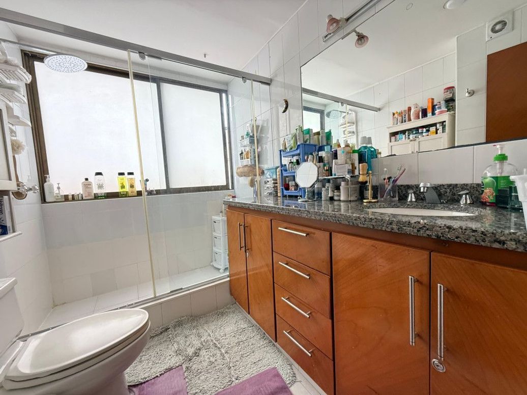 Apartamento de 4 alcobas en venta en Molinos Norte, Bogotá, 181 m² · foto 17 de 20