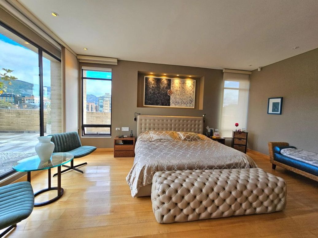 Apartamento de 6 alcobas en venta en Santa Bibiana, Bogotá, 450 m² · foto 3 de 20
