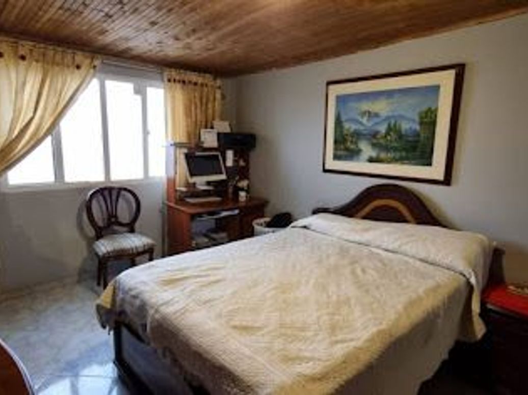 Casa de 8 alcobas en venta en Santa Helenita, Bogotá, 502 m² · foto 5 de 13