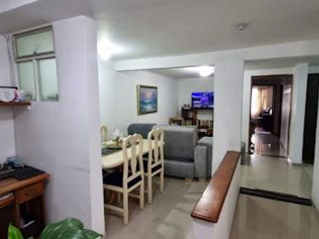 Casa de 8 alcobas en venta en Santa Helenita, Bogotá, 502 m² · foto 4 de 13