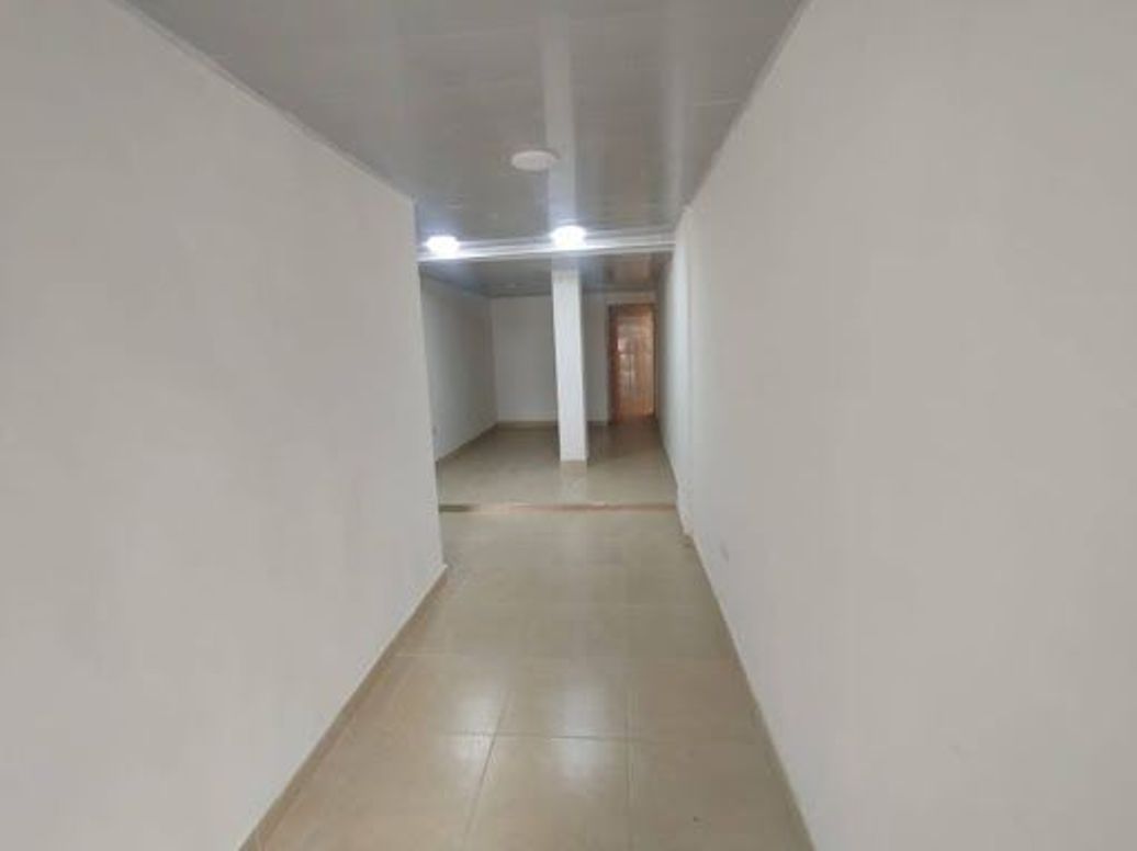Casa de 1 alcoba en venta en Álamos, Bogotá, 186 m² · foto 3 de 17