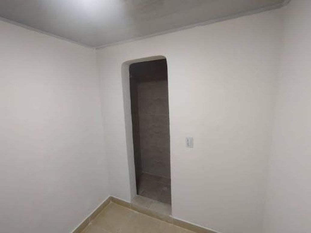Casa de 1 alcoba en venta en Álamos, Bogotá, 186 m² · foto 9 de 17