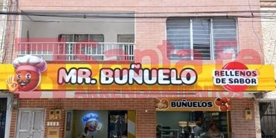 Este apartamento de 70 m² en arriendo, situado en Itagüí, Antioquia, en el barrio CR. VERDE VIVO ARIZA, es una excelente opción para quienes buscan un hogar funcional. Cuenta con 2 habitaciones, 1 baño y una cocina equipada con estufa a gas, alacenas y extractor. Con solo 1 año de antigüedad y estrato 3, este inmueble ofrece un ambiente moderno. El canon mensual de arriendo es de $1.850.000. Para más detalles o coordinar una visita a este apartamento en Itagüí, por favor, utilice las opciones de whatsapp, quiero que me contacten o ver telefonos.