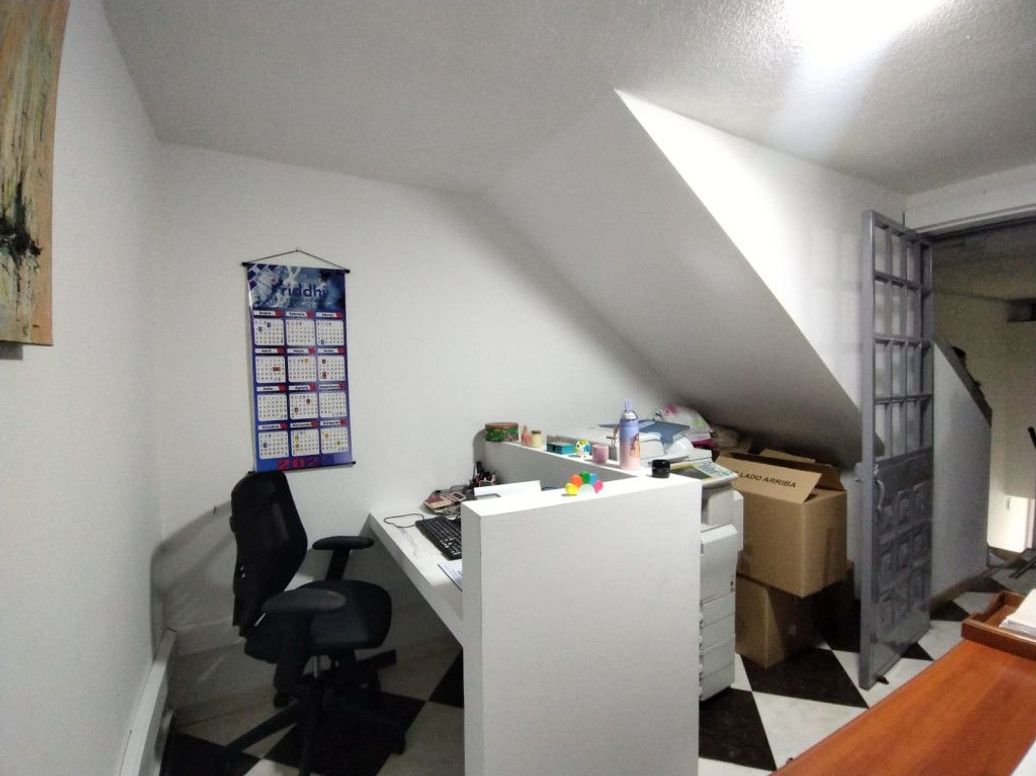 Casa de 6 alcobas en venta en Las Ferias, Bogotá, 225 m² · foto 12 de 20