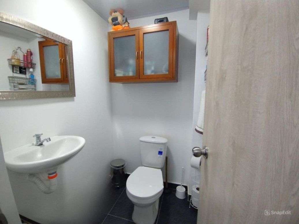 Casa de 6 alcobas en venta en Las Ferias, Bogotá, 225 m² · foto 18 de 20