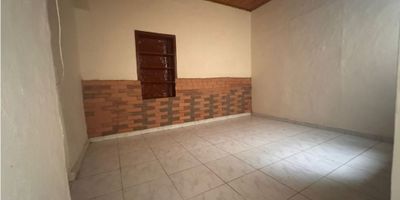 SE VENDE   HERMOSA  Y AMPLIA CASA  CON 170 MTS CONSTRUIDOS UBICADA  ENCOMUNEROSO EN BARIO NUEVO MODELO .

LA CASA CUENTA  CINCO  HABITACIONES  ,DOS  BAÑOS , SALA-COMEDOR, PATIO ROPAS,COCINA TRADICIONAL.

SERVICOS DE LUZGAS,AGUA,GAS

SI DESEAS ADQUIRIR MÁS INFORMACIÓN, PUEDES CONTACTARNOS: (???)6748172 - ??????????

INGRESA AHORA A NUESTRA PÁGINA WEB PARA QUE ENCUENTRES LA VARIEDAD DE INMUBLES QUE TENEMOS DISPONIBLES PARA TI: ???.??????????????????.???
