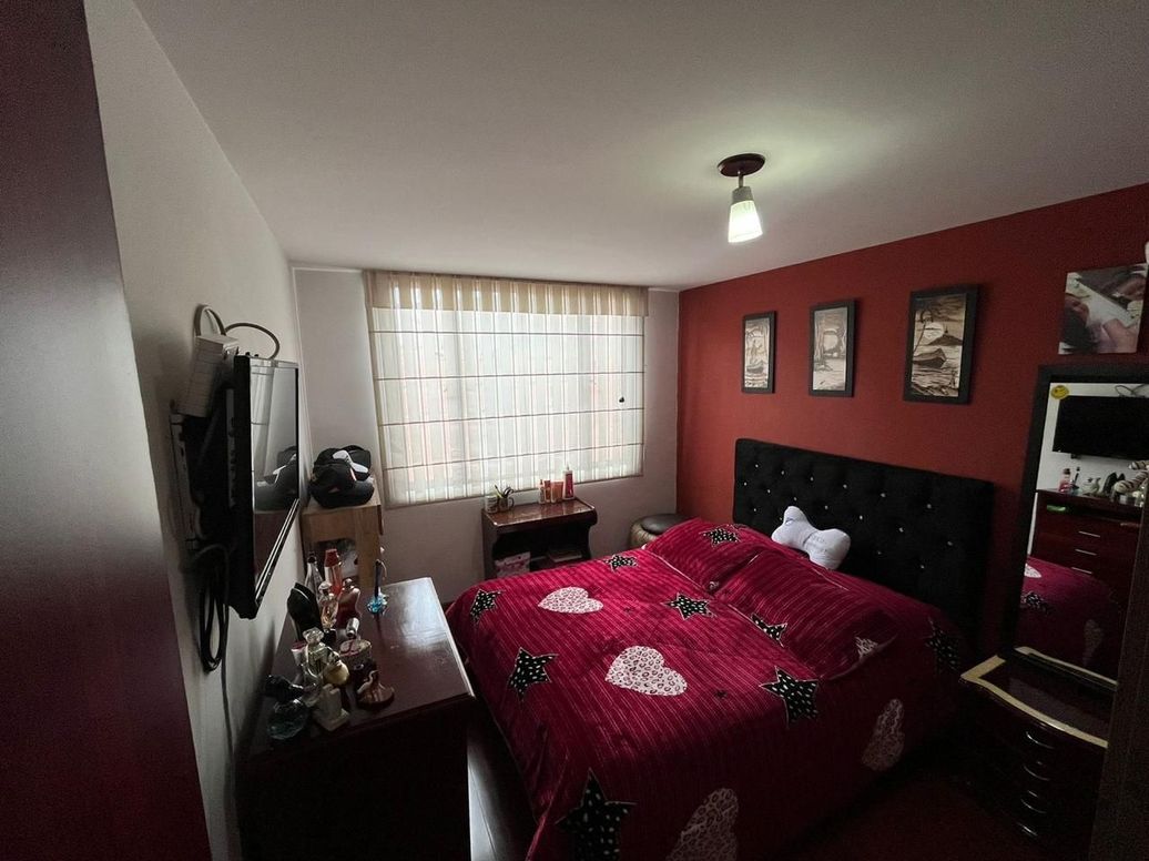Casa de 5 alcobas en venta en San Cipriano, Bogotá, 200 m² · foto 13 de 18