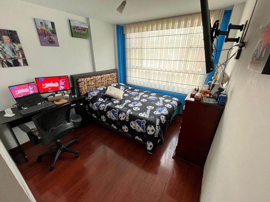 Casa de 5 alcobas en venta en San Cipriano, Bogotá, 200 m² · foto 14 de 18