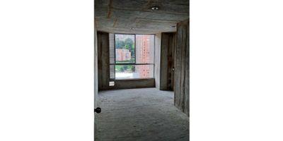 Código:  931FR6244 Se vende Apartamento de treinta y tres metros cuadrados, en Obra Gris, piso alto, vista panoramica exterior.  Dos habitaciones,  un baño, sala-comedor, cocina. Acceso conn ascensor. Zonas Sociales, Club House. Parqueadero por sorteo. Bicicletero. 
