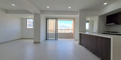 Este apartamento es perfecto para una familia o pareja que busca una vivienda moderna y cómoda en una ubicación privilegiada. el apartamento está ubicado en el sector de San José Obrero, una zona en constante desarrollo en el norte del Valle de Aburrá. la zona está bien comunicada, con fácil acceso a vías principales, cercano a colegios y universidades, al Centro Comercial Fabricato y una variada oferta gastronómica y comercial. El apartamento cuenta con 2 habitaciones, 2 baños, 1 parqueadero y 1 cuarto útil, los espacios son amplios y funcionales, y los acabados son modernos. Inmueble disponible a partir del 01 de Septiembre.