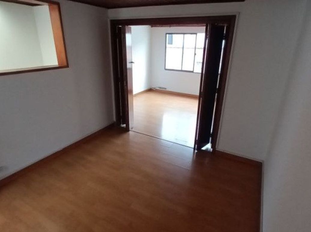 Casa de 4 alcobas en venta en Los Andes, Bogotá, 150 m² · foto 10 de 14