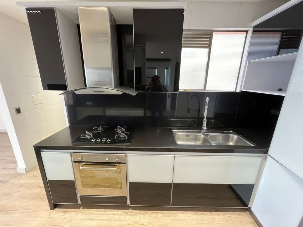 Apartamento de 6 alcobas en venta en La Calleja, Bogotá, 244 m² · foto 6 de 20