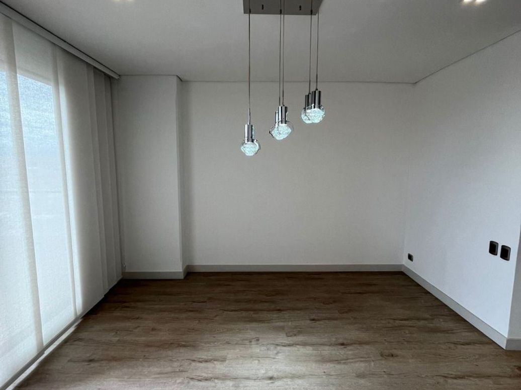 Apartamento de 6 alcobas en venta en La Calleja, Bogotá, 244 m² · foto 11 de 20