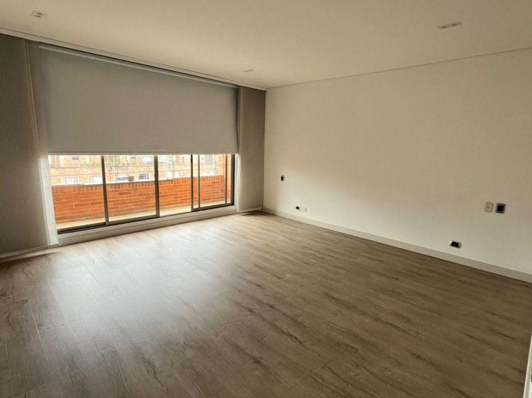 Apartamento de 6 alcobas en venta en La Calleja, Bogotá, 244 m² · foto 16 de 20