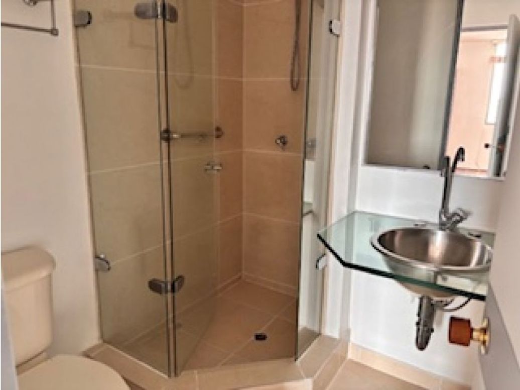 Apartaestudio en venta en Emaus, Bogotá, 47 m² · foto 8 de 13