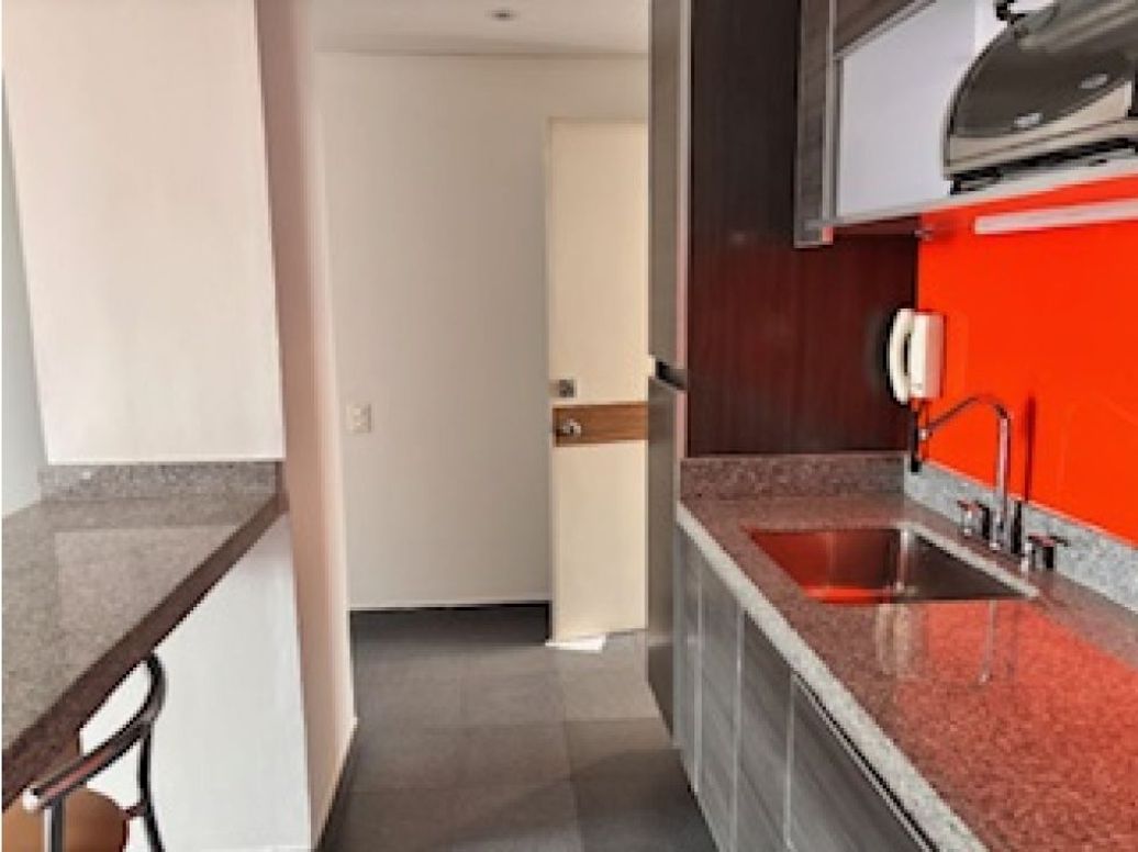 Apartaestudio en venta en Emaus, Bogotá, 47 m² · foto 3 de 13