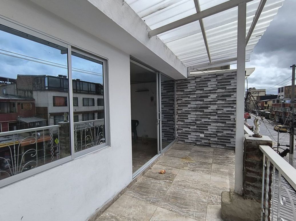 Casa de 7 alcobas en venta en Tabora, Bogotá, 270 m² · foto 10 de 14