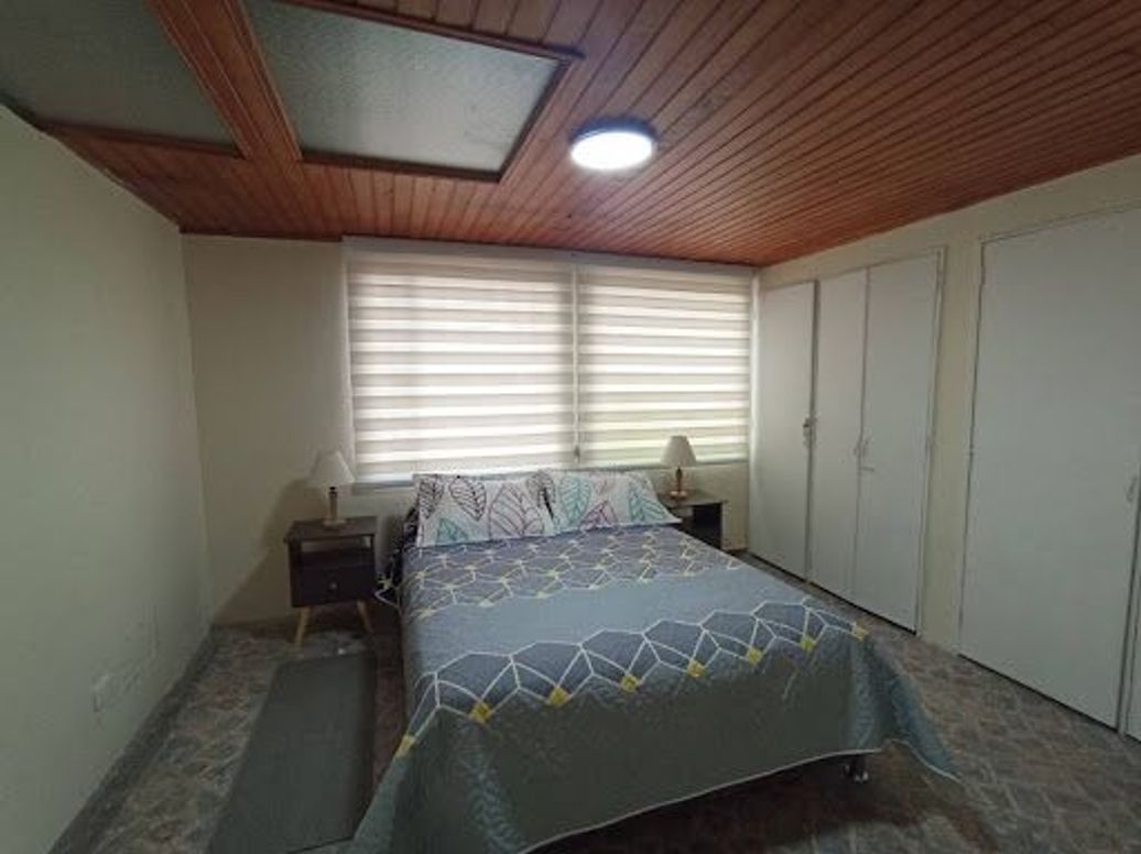 Casa de 6 alcobas en venta en Alhambra, Bogotá, 255 m² · foto 5 de 20
