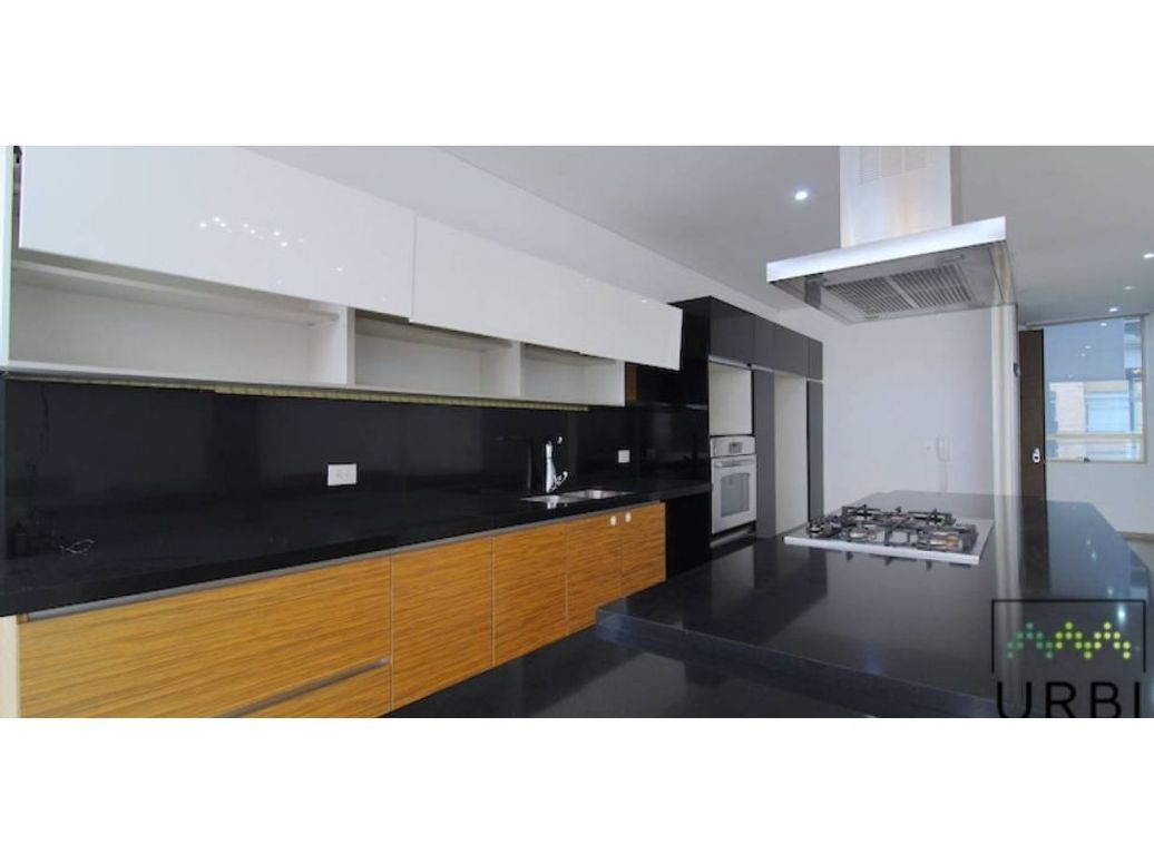 Apartamento de 3 alcobas en venta en Chicó Norte, Bogotá, 193 m² · foto 4 de 20