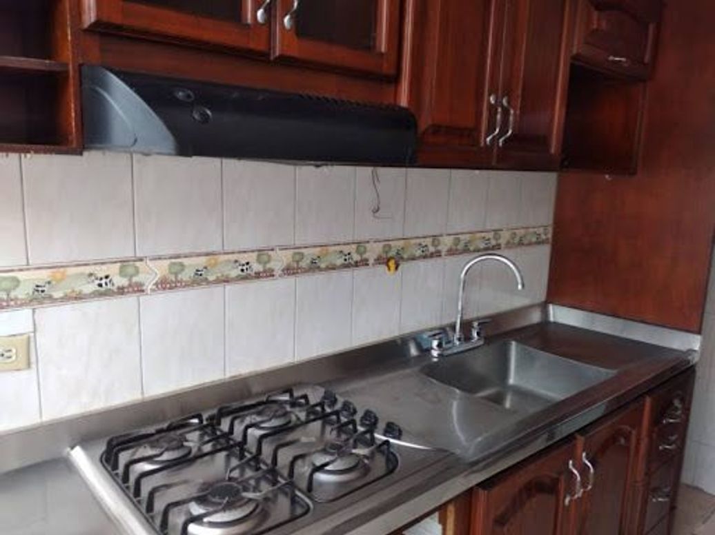 Casa de 5 alcobas en venta en Hipotecho, Bogotá, 139 m² · foto 12 de 20