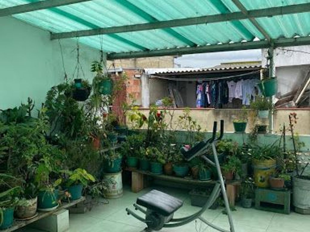 Casa de 8 alcobas en venta en Suba Centro, Bogotá, 288 m² · foto 5 de 10