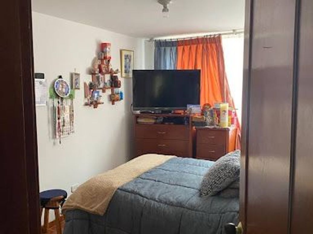 Casa de 8 alcobas en venta en Suba Centro, Bogotá, 288 m² · foto 3 de 10